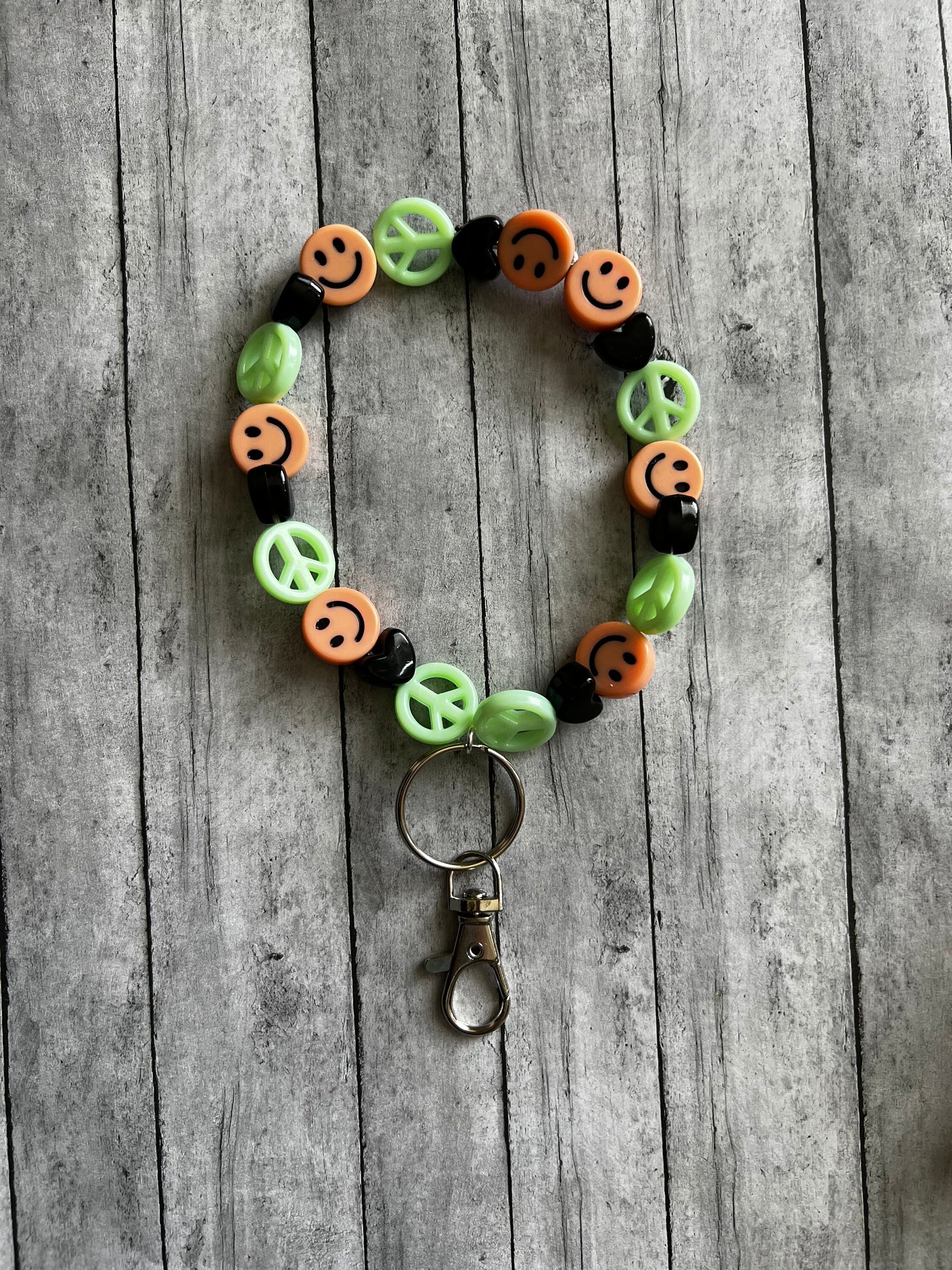 Smiley Face Keychain, Bag Keychain, Backpack Keychain, Key Chain Accessories, Gifts for Her, Teachers Gift