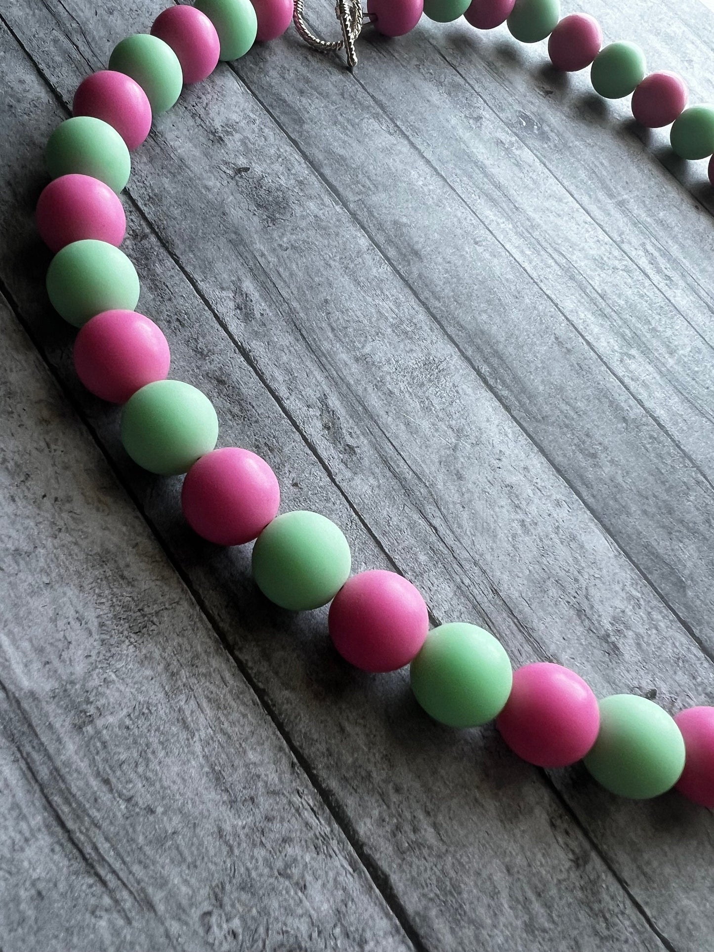 Green and Dark Pink Pet Necklace with Toggle Clasp, Jewelry for Dogs, Jewelry for Cats, Durable Pet Necklace, Pet Accessories, Pet Gifts