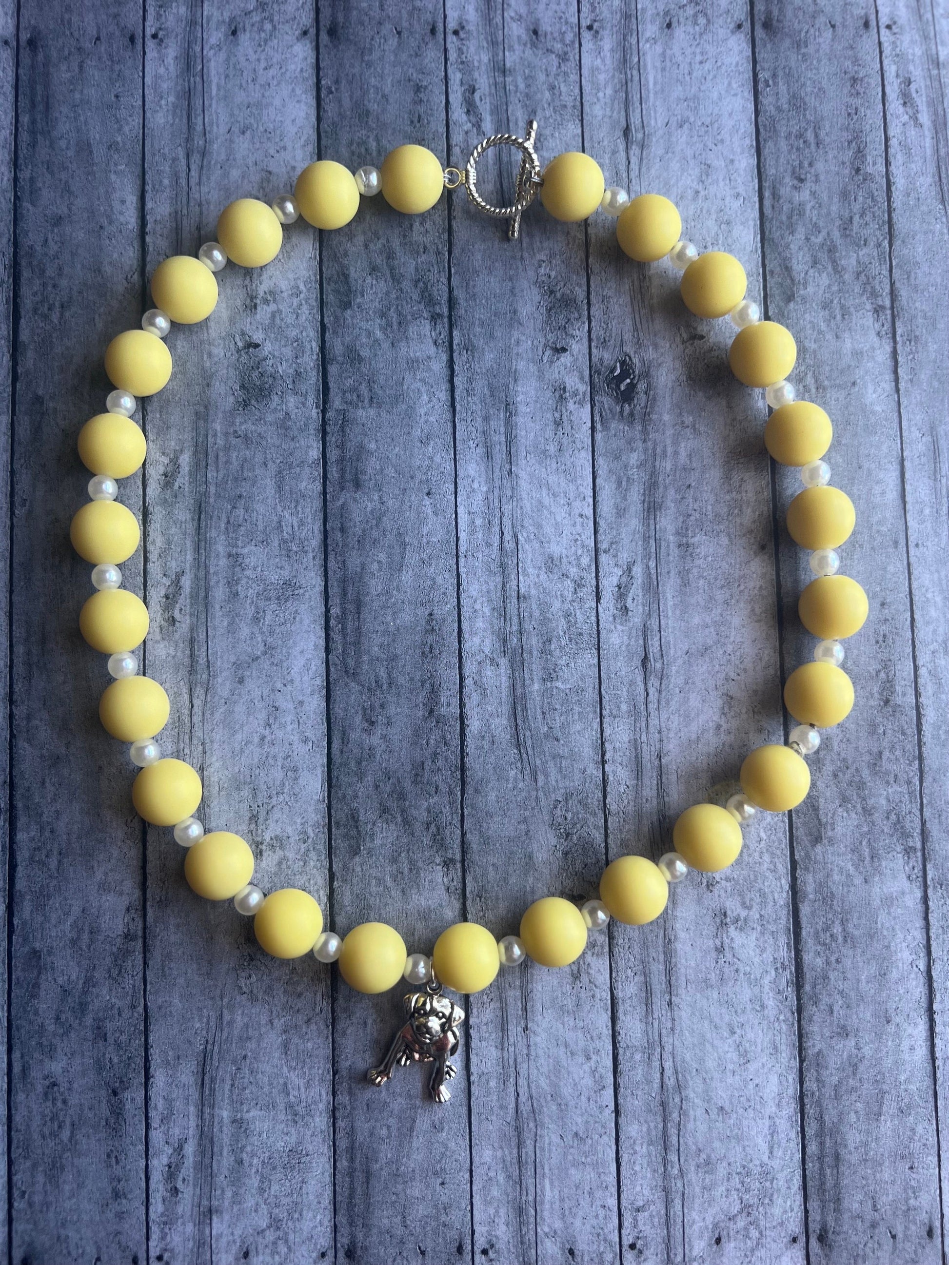 Yellow and Pearl Pet Necklace with Toggle Clasp, Jewelry for Dogs, Jewelry for Cats, Durable Pet Necklace, Pet Accessories, Pet Gifts