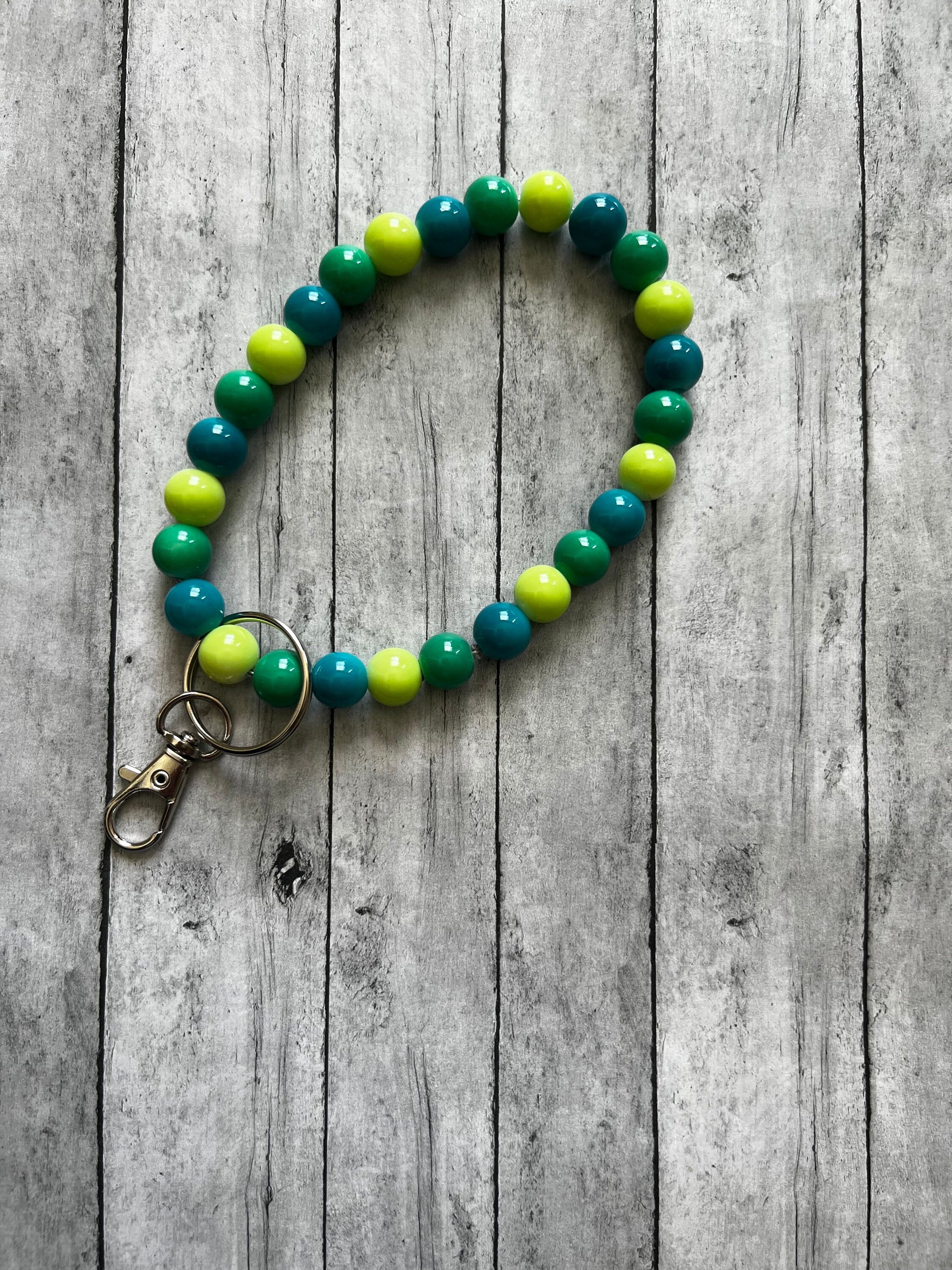 Green, Yellow and Blue Acrylic Beaded Wristlet, Beaded Keychain, Bag Accessories, Backpack Keychain, Trendy Accessories, Trendy Wristlet