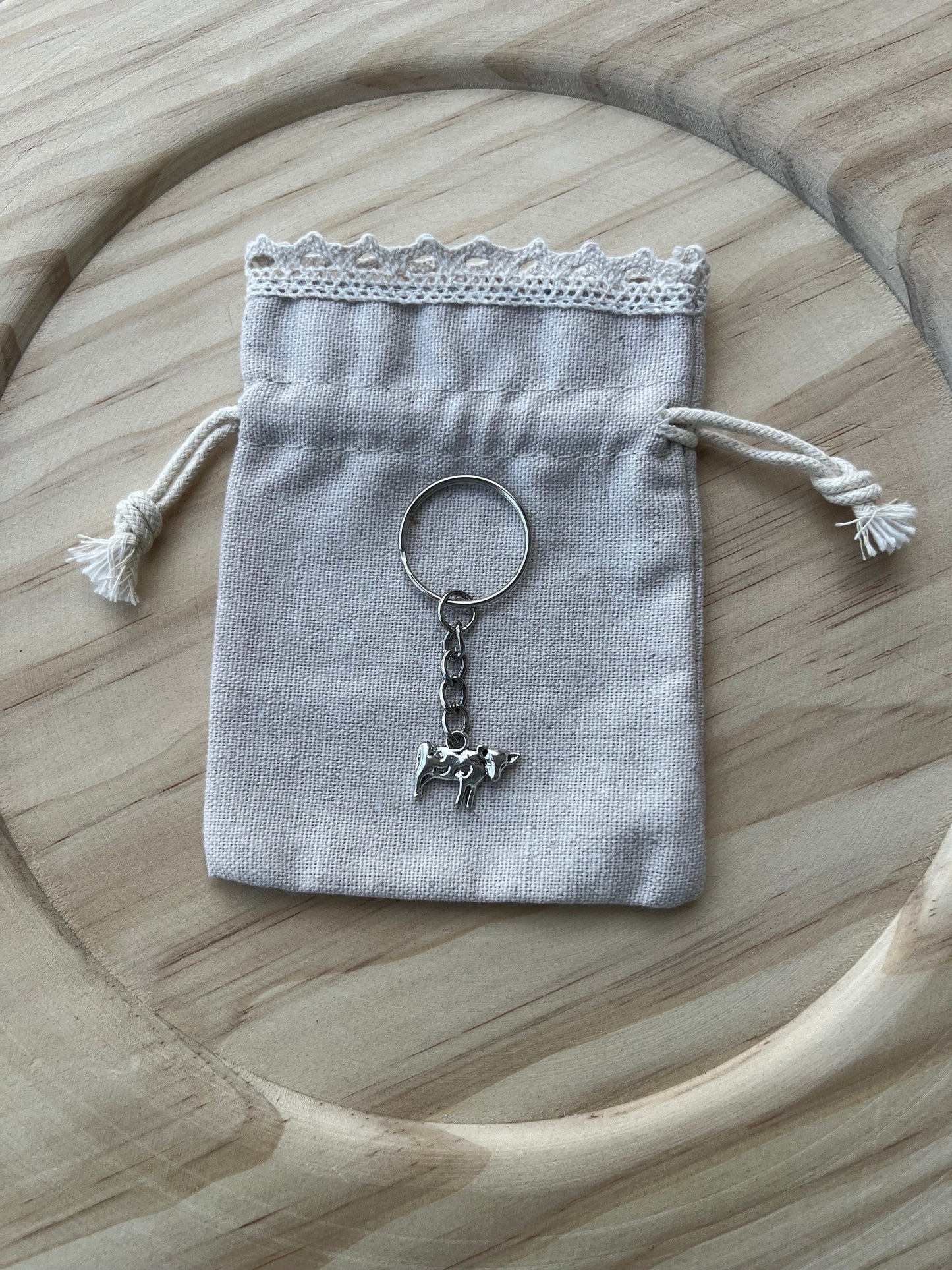 Silver Cow Keychain, Barn Animal Keychains, Silver Jewelry, Silver Accessories, Cow Accessories, Gifts for Her, Trendy Keychains, Keychains