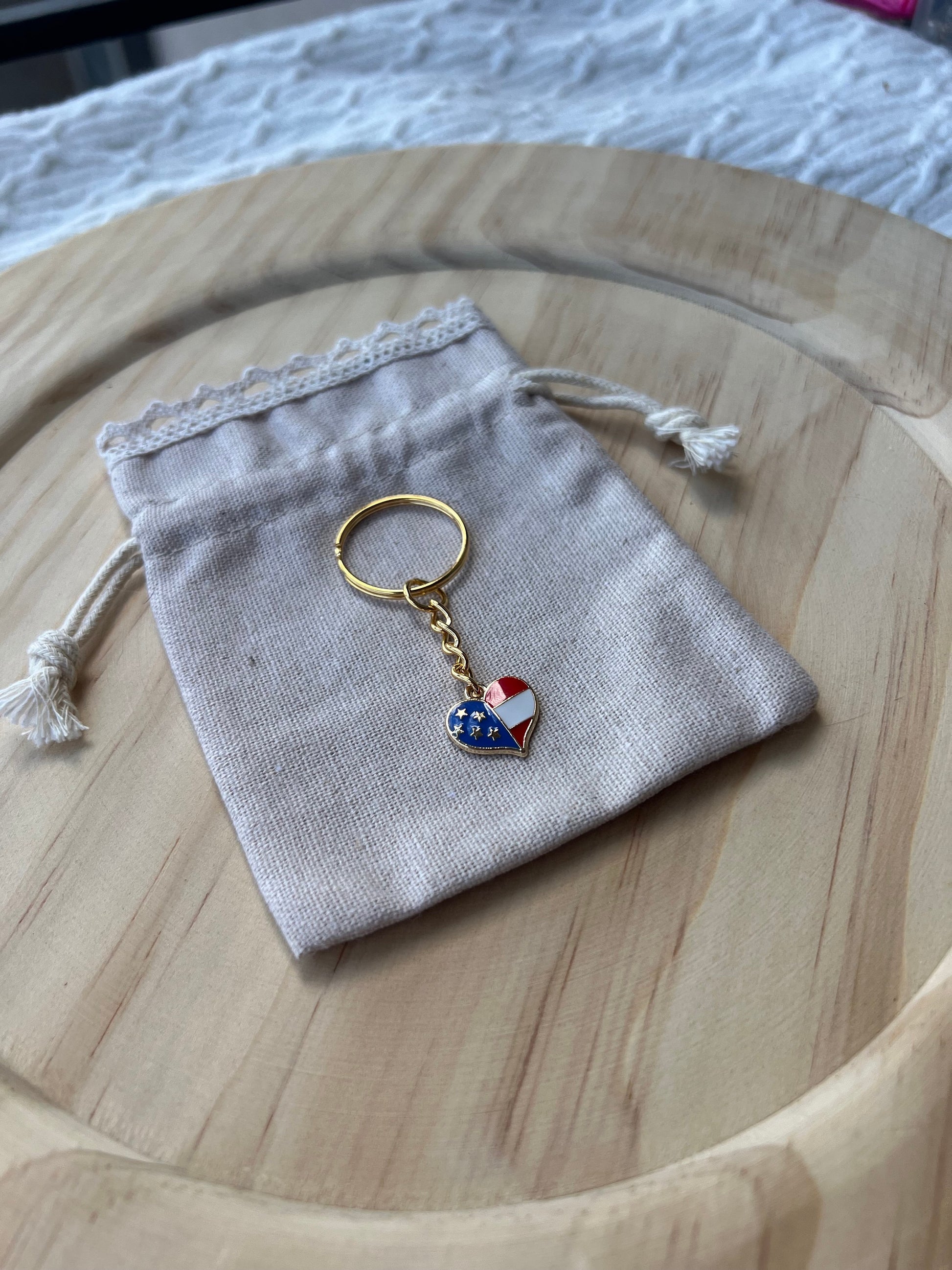 Gold Flag Keychain, 4th of July Accessories, Keychain Accessories, Bag Accessories, Gold Accessories, Small Keychains, Gifts for Her