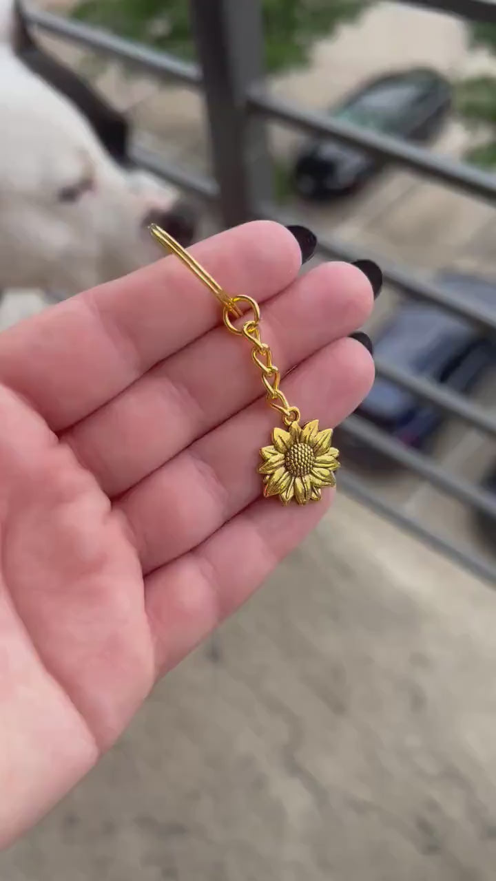 Gold Sunflower Alloy Keychain, Sunflower Keychain, Keychain for Beaded Wristlet, Backpack Keychain, Gifts for Her